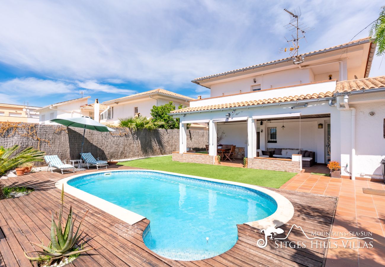 Villa in LES ROQUETES - Villa Eva