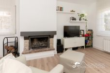 Villa in LES ROQUETES - Villa Eva